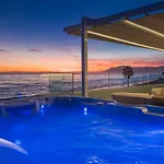 Breath Taking Front Line With Sauna & Jacuzzi *