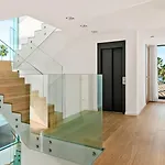 Villa Breath Taking Front Line With Sauna & Jacuzzi Marbella