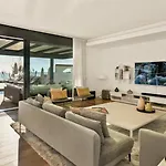 Villa Breath Taking Front Line With Sauna & Jacuzzi Marbella