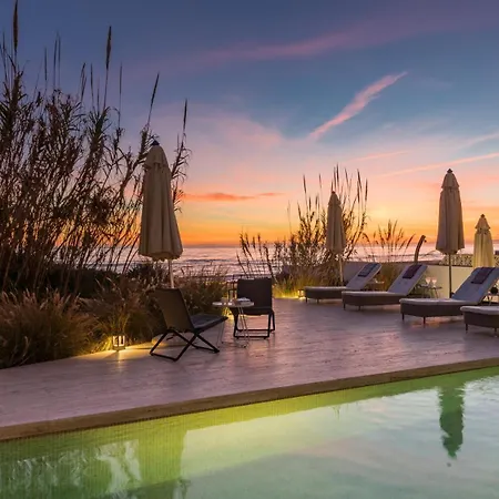 Breath Taking Front Line With Sauna & Jacuzzi וילה