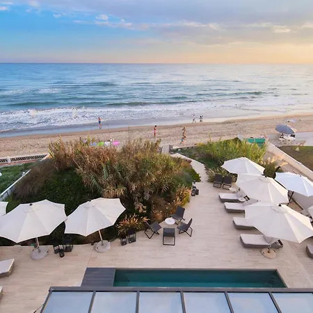 Breath Taking Front Line With Sauna & Jacuzzi *