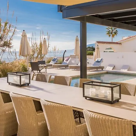 Breath Taking Front Line With Sauna & Jacuzzi