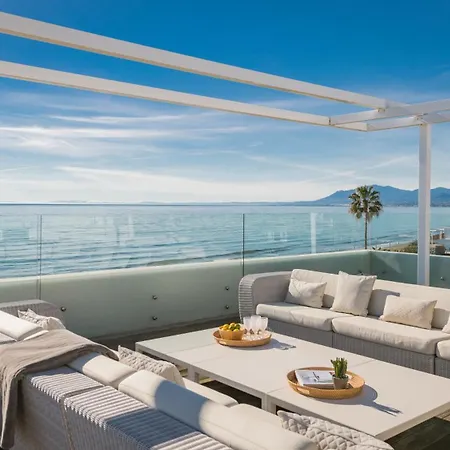 Βίλα Breath Taking Front Line With Sauna & Jacuzzi Μαρμπέλλα