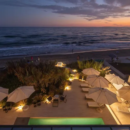 Villa Breath Taking Front Line With Sauna & Jacuzzi Marbellac