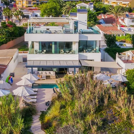 Villa Breath Taking Front Line With Sauna & Jacuzzi *