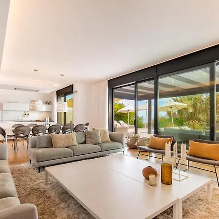 Breath Taking Front Line With Sauna & Jacuzzi Marbellac