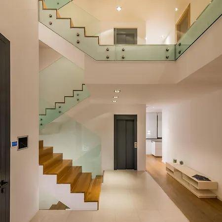 Breath Taking Front Line With Sauna & Jacuzzi Villa *