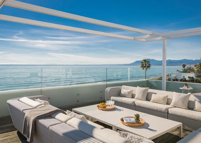 Villa Breath Taking Front Line With Sauna & Jacuzzi Marbella