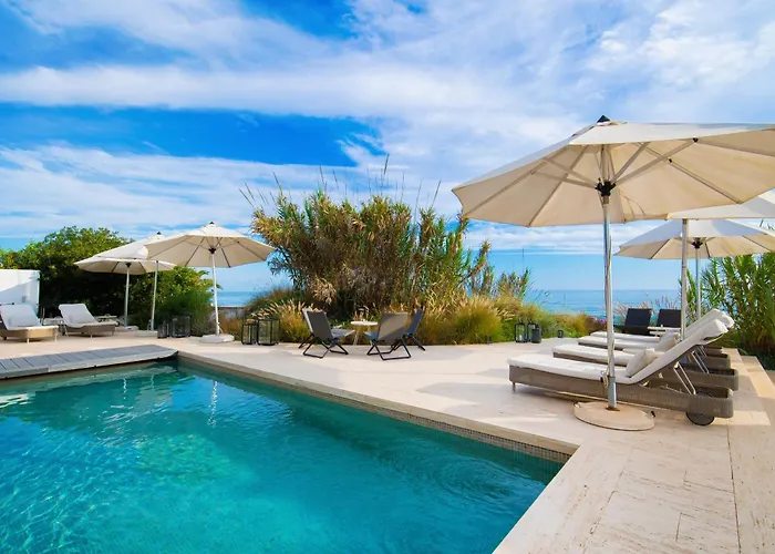 Villa Breath Taking Front Line With Sauna & Jacuzzi *