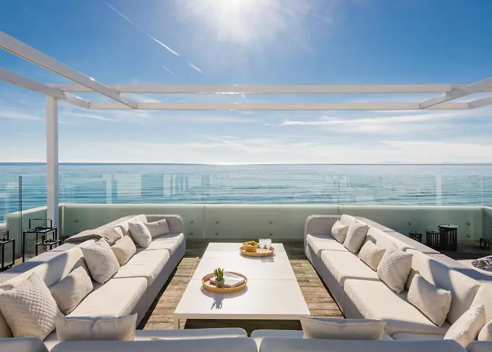 Villa Breath Taking Front Line With Sauna & Jacuzzi *