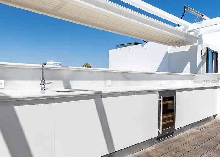 Breath Taking Front Line With Sauna & Jacuzzi Marbella