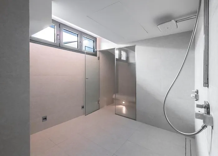 Breath Taking Front Line With Sauna & Jacuzzi Villa