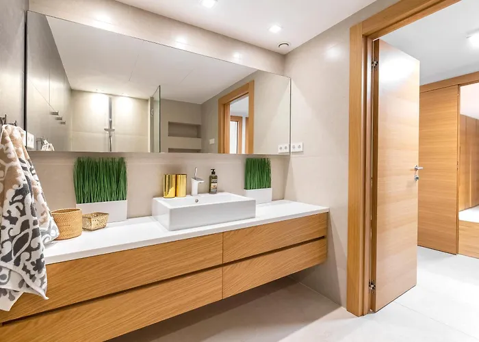 Villa Breath Taking Front Line With Sauna & Jacuzzi Marbella