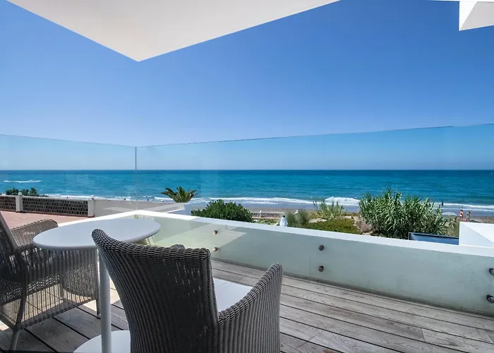 Breath Taking Front Line With Sauna & Jacuzzi Villa