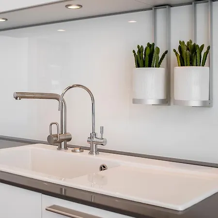 Breath Taking Front Line With Sauna & Jacuzzi Марбелья